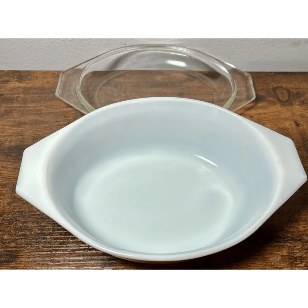 Vintage Pyrex Early American Oval Casserole Bowl Dish Gold Brown 043 1 1/2 Quart